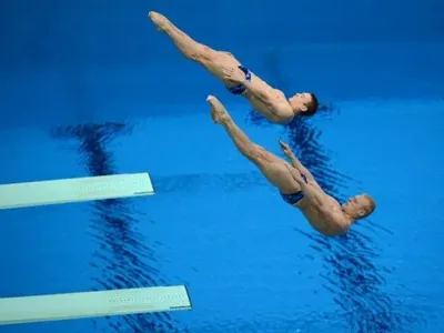 Определились обладатели первых медалей на киевском ЧМ по прыжкам в воду
