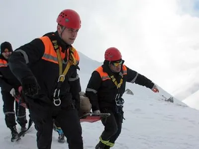 Грузинские спасатели вывезли тело украинского альпиниста из Сванетии