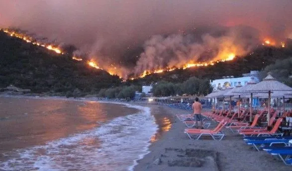 Лісові пожежі у Греції: кількість загиблих продовжує зростати