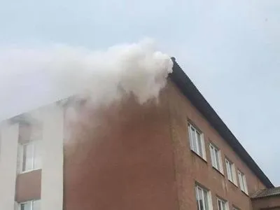 В Одесской области от удара молнии горела школа