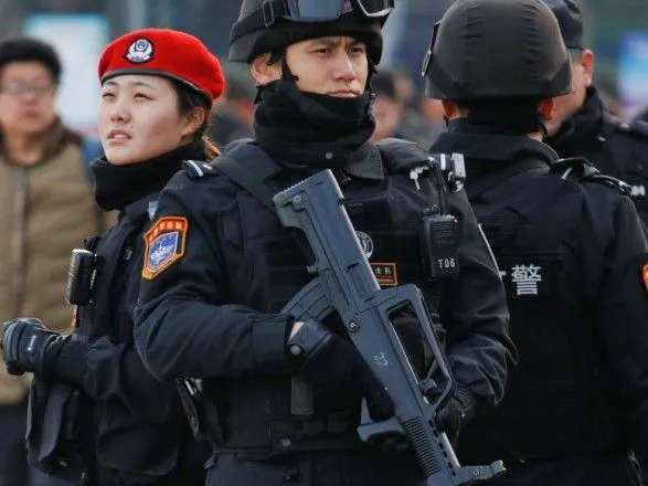 Очевидцы сообщили о взрыве возле посольства США в Пекине