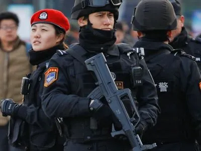 Очевидці повідомили про вибух біля посольства США в Пекіні