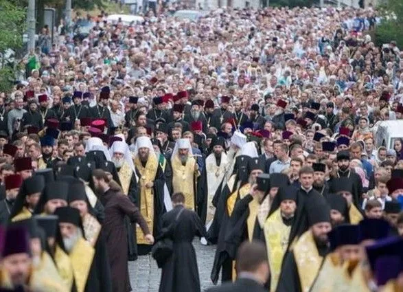 Сегодня на Крестном ходе ожидают около 100 тысяч верующих