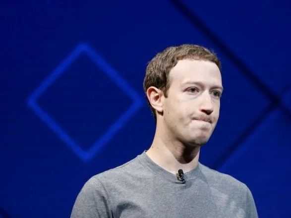 Цукерберг втратив три позиції у списку мільярдерів Bloomberg після падіння акцій Facebook