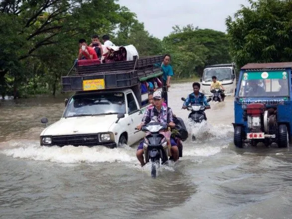 У М'янмі близько 50 тис. осіб залишили свої будинки через повені