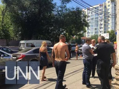 Учасників стрілянини в Одесі запросили до відділення поліції