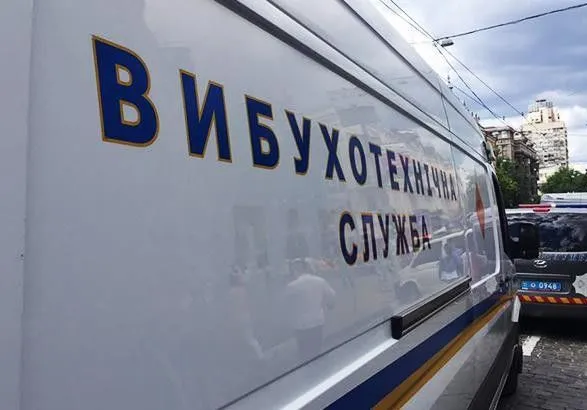 Через "замінування" метро у Харкові евакуювали майже 300 людей