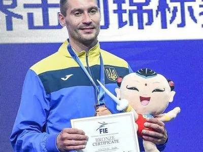 Шпажиста Никишина избран лучшим спортсменом месяца в Украине