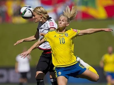 Футбол признали опасным видом спорта для женского мозга