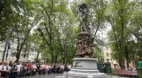 Мер Харкова звинуватив прокуратуру у боротьбі з пам'ятником Людмилі Гурченко