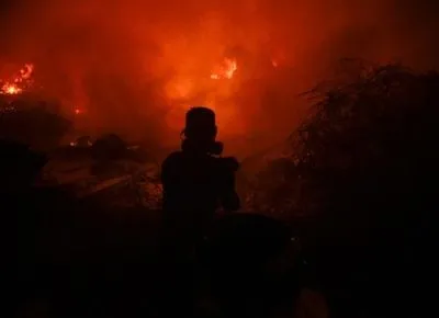 Лесной пожар угрожает природному парку в Испании