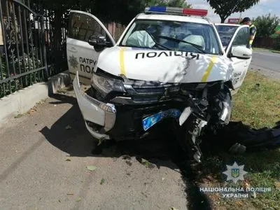 На Закарпатті автомобіль патрульної поліції потрапив у ДТП