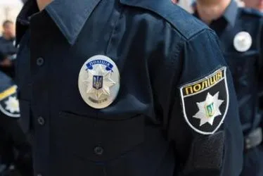 pid-kharkovom-politseyski-vimagali-10-tisyach-grn-vid-pyanogo-vodiya
