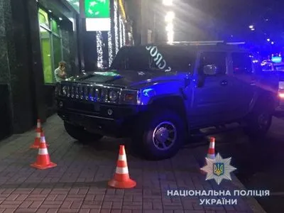 Суд арестовал Hummer, на котором Островский сбил в Киеве 10-летнюю девочку