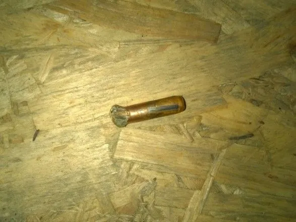 В Донецкой области пуля попала в надувной модуль оказания помощи на КПВВ
