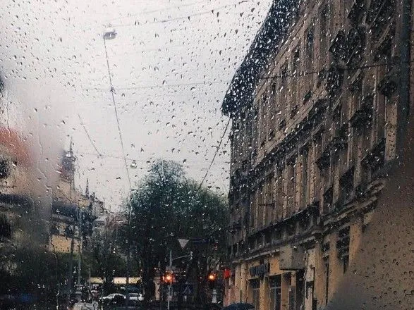 Завтра в Украине будет дождливо