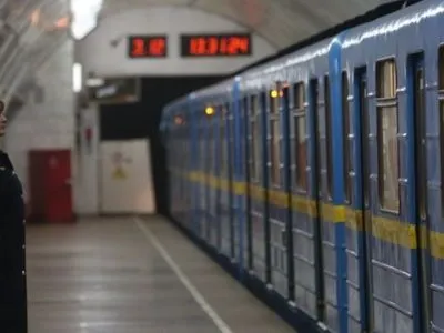 У київському метро стався технічний збій: рух поїздів змінено