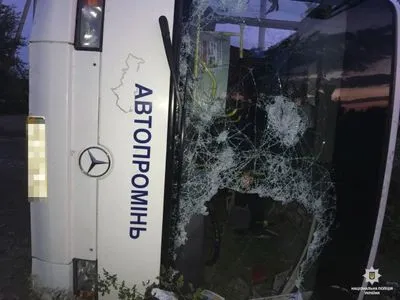Рейсовий автобус потрапив у ДТП на Дніпропетровщині: є загиблі