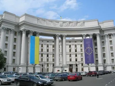 У МЗС України закликали Росію звільнити Балуха і Сенцова
