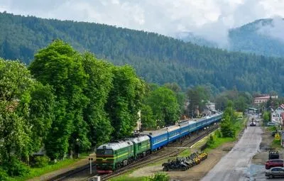 Ко Дню независимости украинцам назначили четыре дополнительных поезда