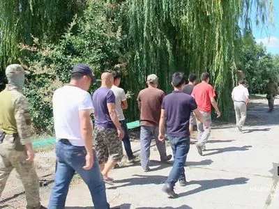 На заводі в Одеській області викрили нелегалів з Китаю та Казахстану