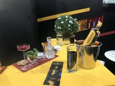Medoff показав, як правильно приготувати коктейль Pampero Pepino