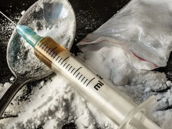 За полгода в Украине зарегистрировали почти 2 тыс. новых случаев наркотической зависимости