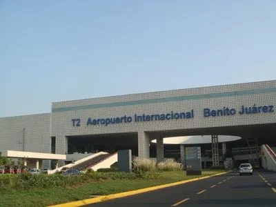 В Мексике пассажиров самолета Aeromexico эвакуировали после сигнала о пожаре