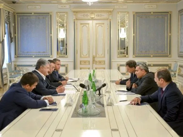 Порошенко обсудил с руководством Израиля недопуск украинцев на территорию страны