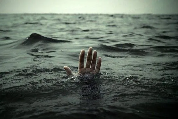 У київському озері втопився чоловік
