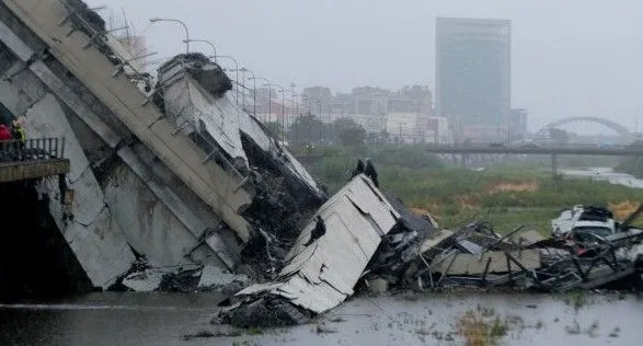 В Італії через обвал мосту загинули вже 22 людини
