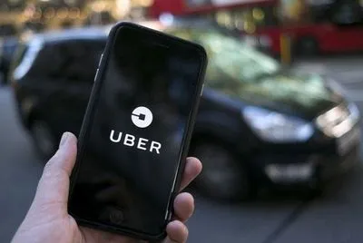 Мер Нью-Йорка підписав законопроект про припинення видачі ліцензій водіям Uber