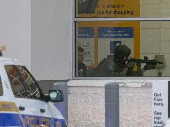 В Филадельфии неизвестный открыл стрельбу в магазине Walmart
