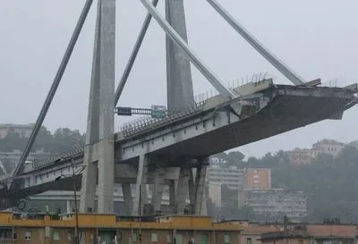 Власти Италии начали расследование в отношении компании, которая обслуживала мост в Генуе