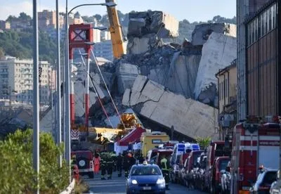 Полиция уточнила количество погибших из-за обвала моста в Генуе