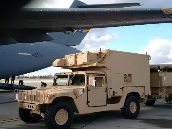 США передали Украине новую военную технику