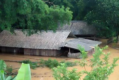 Во Вьетнаме в результате сильных дождей погибли восемь человек