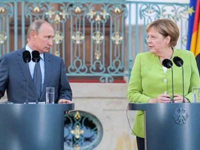 Переговоры Путина и Меркель завершились