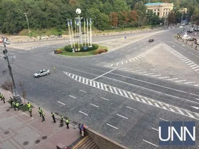 Для репетиции военного парада в центре столицы перекрыли движение