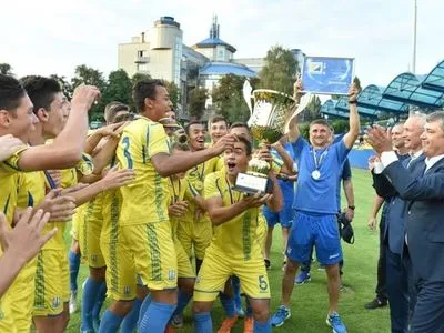 Футболисты юношеской сборной Украины стали триумфаторами мемориала Банникова