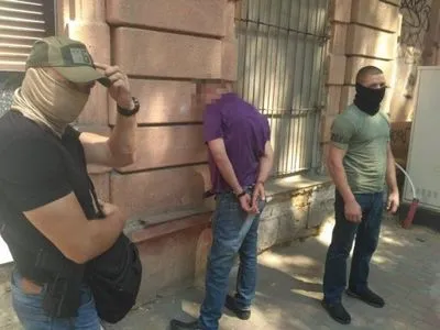Незаконный сбыт оружия и боеприпасов блокировали в Одесской области