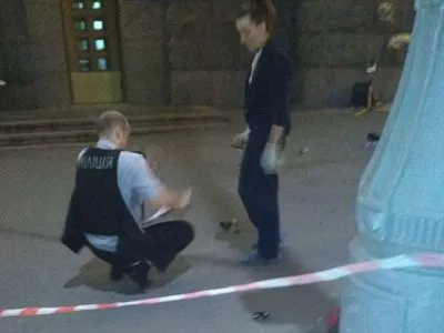 Стрельба под мэрией Харькова: патрульные пытались вести переговоры с нападавшим