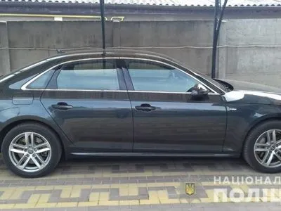 В Черкасской области чиновник не задекларировал авто за более миллион гривен