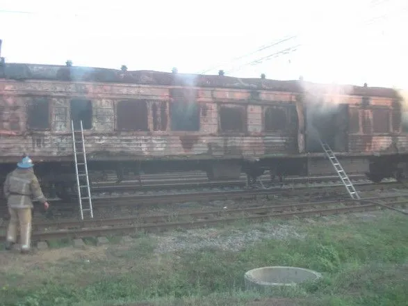 На станції на Харківщині загорівся пасажирський вагон