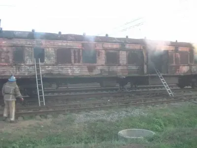 На станции в Харьковской области загорелся пассажирский вагон