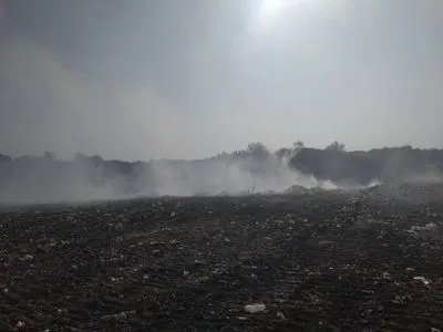 В Донецкой области вспыхнула мусоросвалка