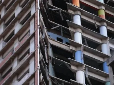 В Венесуэле из-за землетрясения наклонился почти двухсотметровый небоскреб