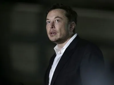 СМИ: Маск нанял банк для консультаций по выкупу акций Tesla