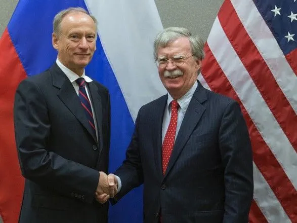 США и РФ договорились возобновить контакты, несмотря на противоречия, а украинская проблематика - отложена
