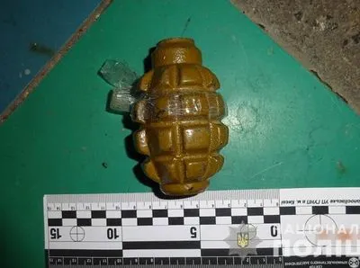 Иностранец в Киеве подбросил гранату под дверь квартиры бывшей жены